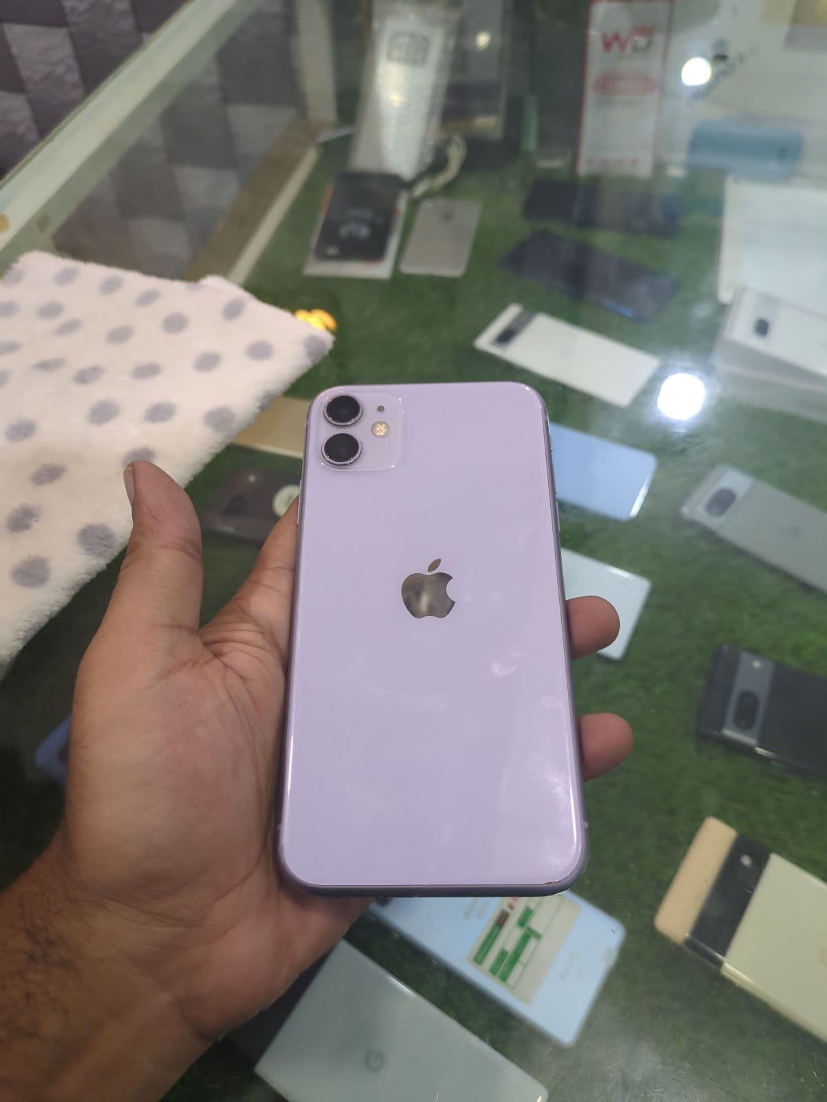Apple iPhone 11 128GB in Purple — photo 5