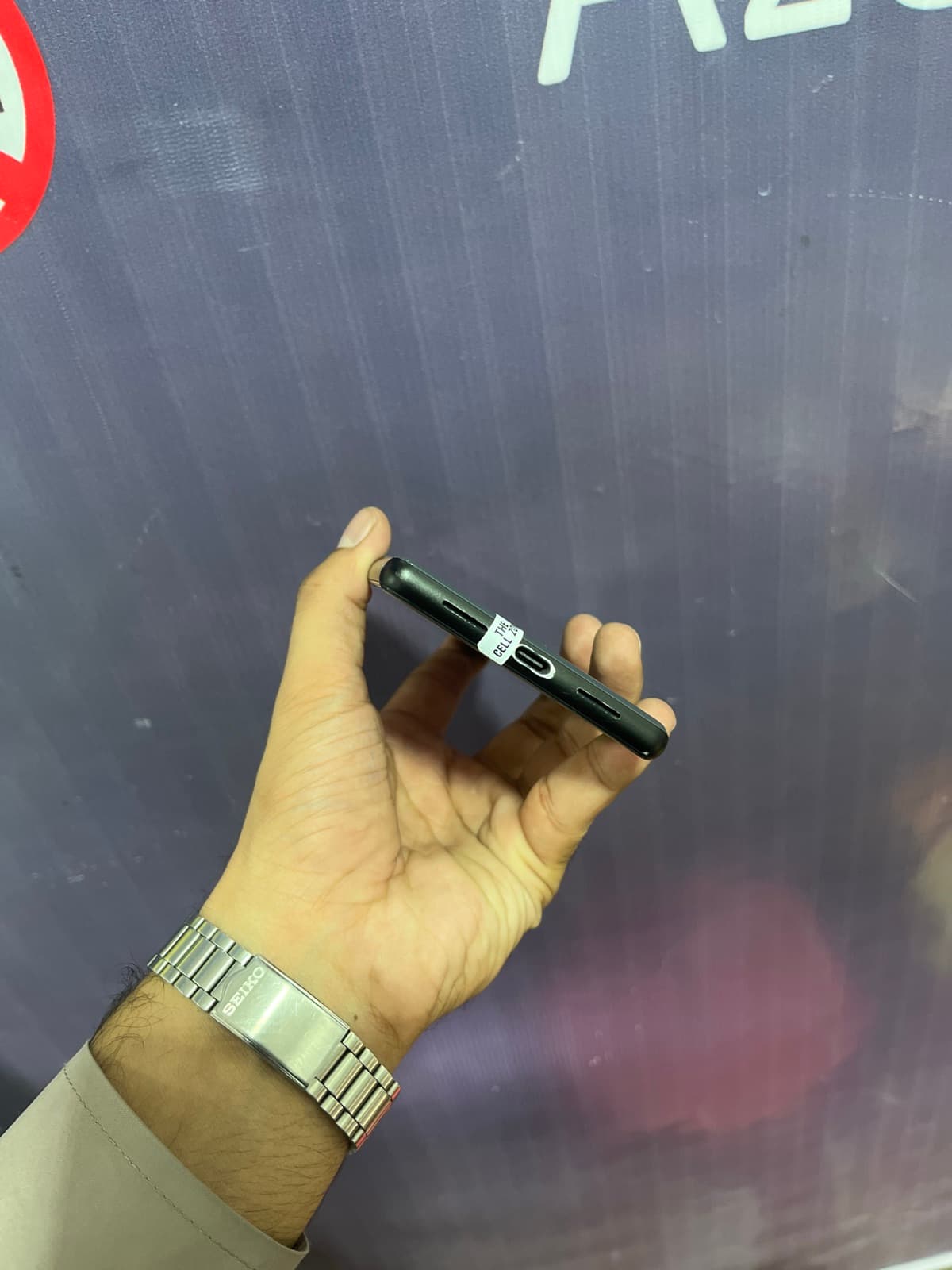 Google Pixel 6 8GB / 128GB in Stormy Black — photo 3