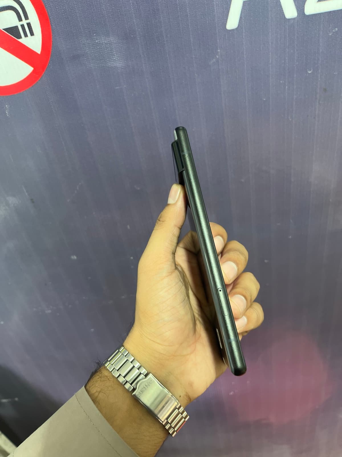 Google Pixel 6 8GB / 128GB in Stormy Black — photo 4