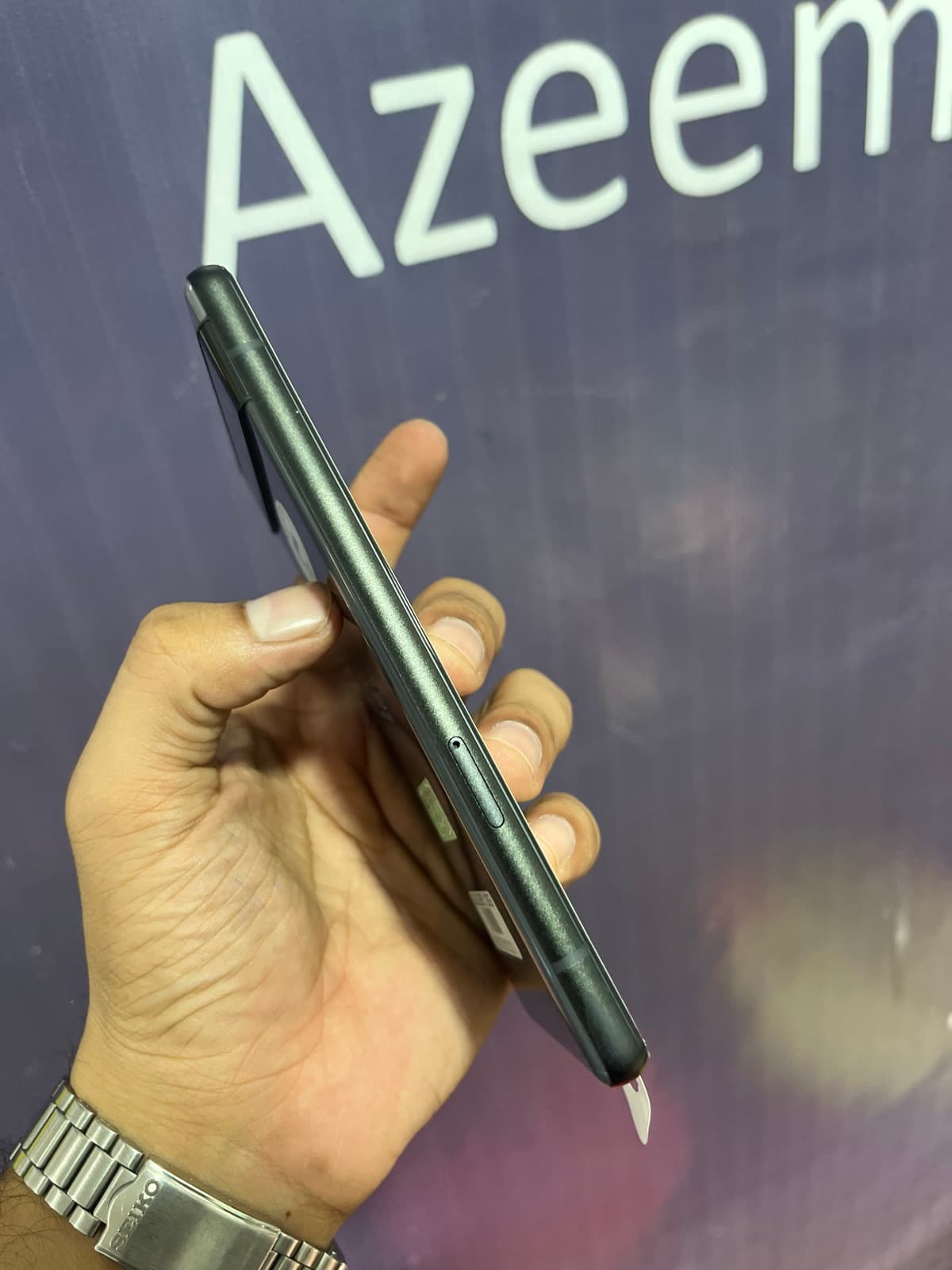Google Pixel 6a 6GB / 128GB in Charcoal — photo 3