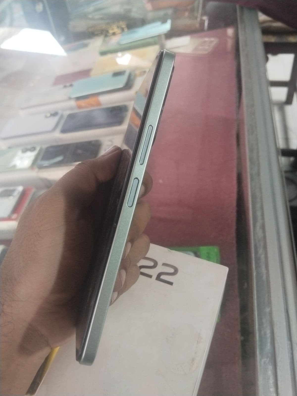 Vivo Y22 4GB / 64GB in Starlit Blue — photo 4