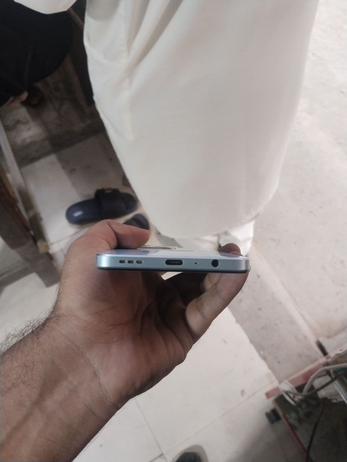 Oppo A3x 4GB / 128GB in Ocean Blue — photo 5