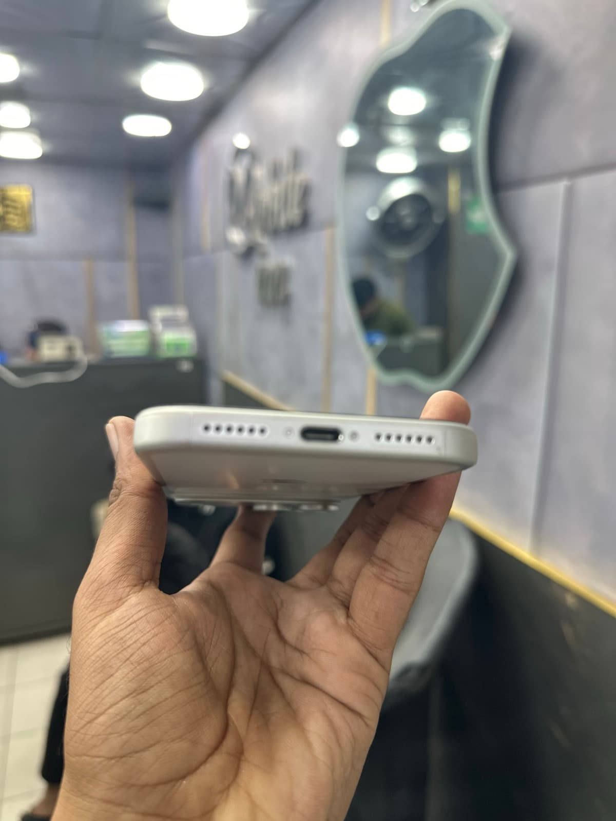 Apple iPhone 17 Pro Max 256GB in Silver — photo 3
