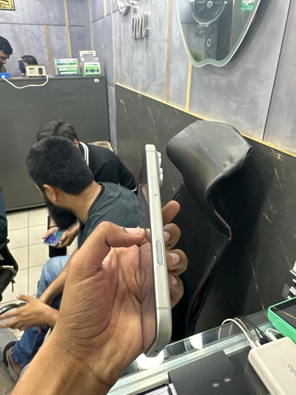 Apple iPhone 17 Pro Max 256GB in Silver — photo 5