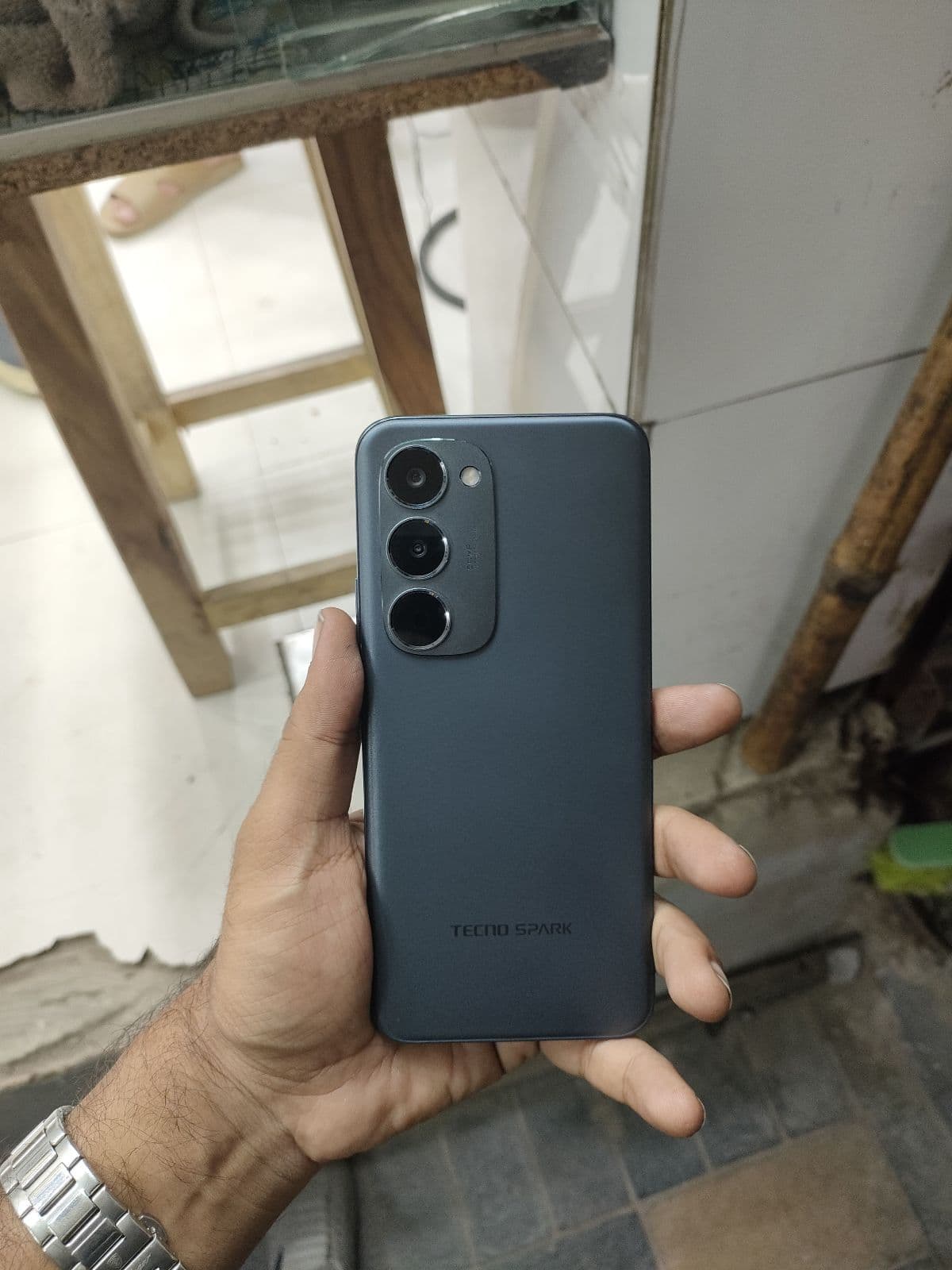 Tecno Spark 40 Pro · 8GB / 256GB