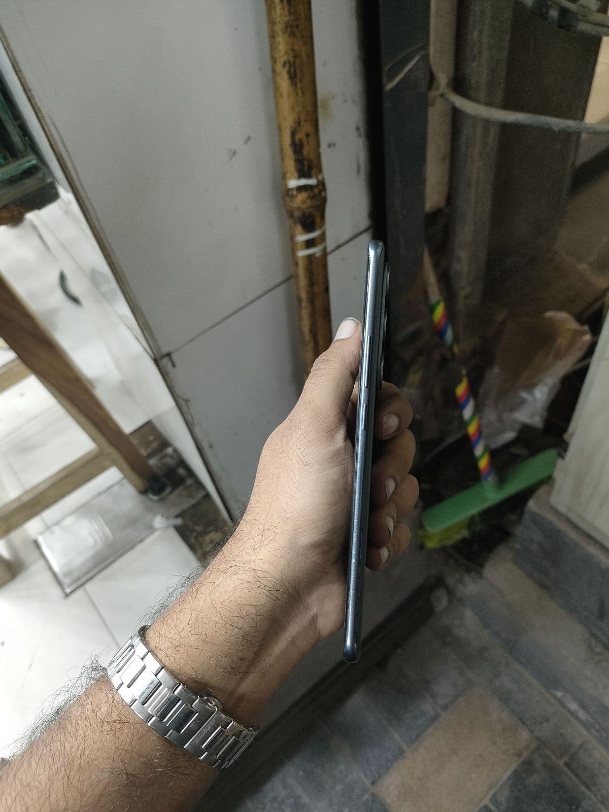 Tecno Spark 40 Pro 8GB / 256GB in Moon Titanium — photo 4