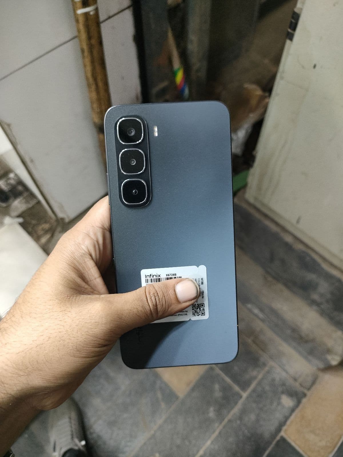 Infinix Hot 60i · 6GB / 128GB