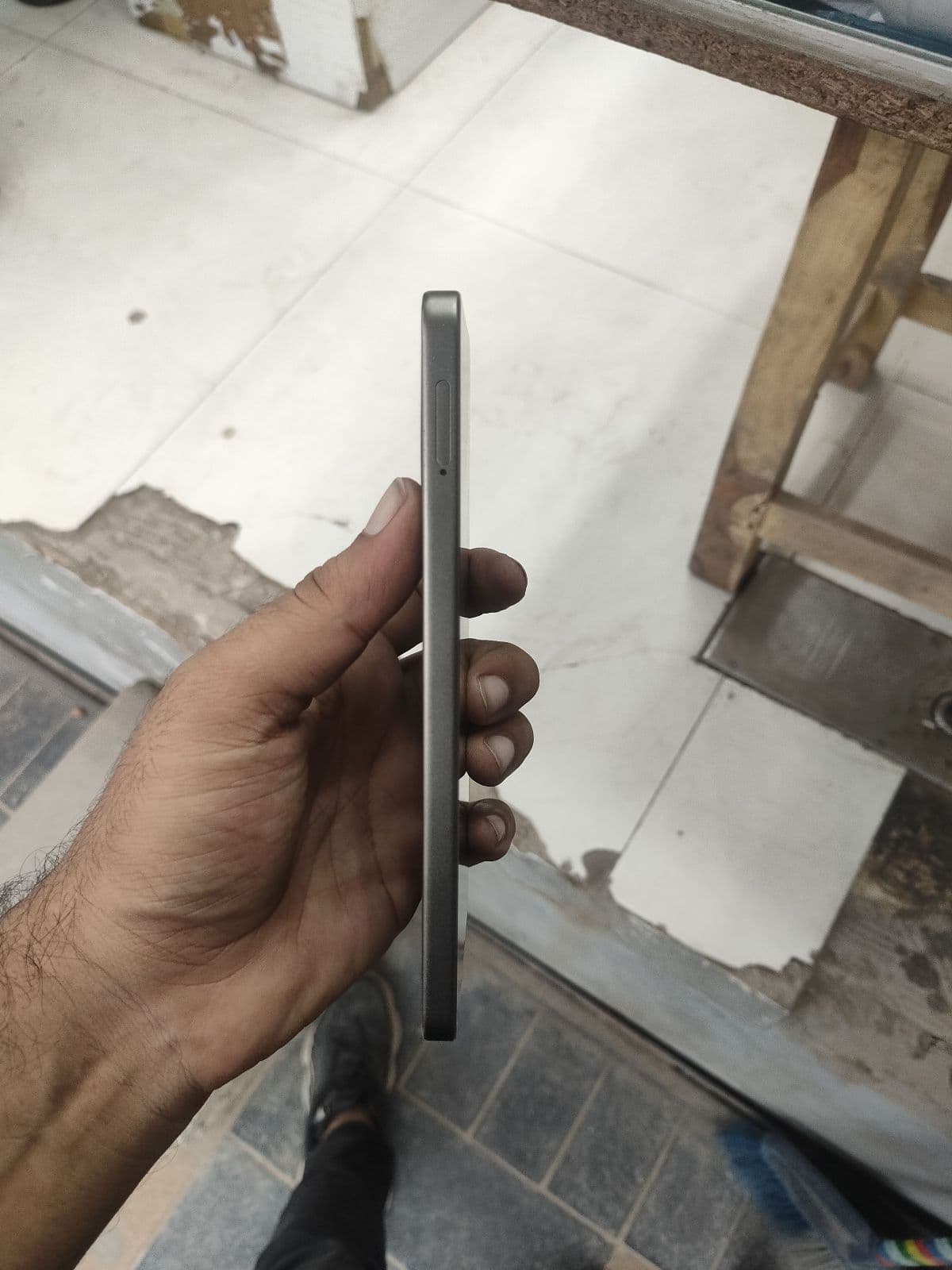 Oppo A5 Pro 8GB / 256GB in Mocha Brown — photo 3