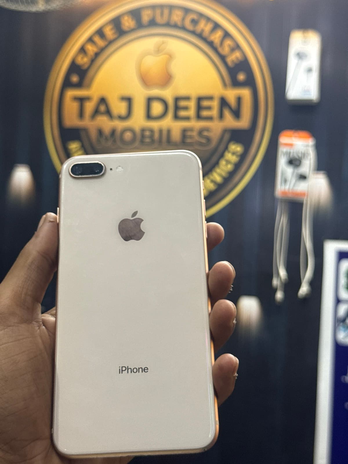 iPhone 8 Plus · 64GB