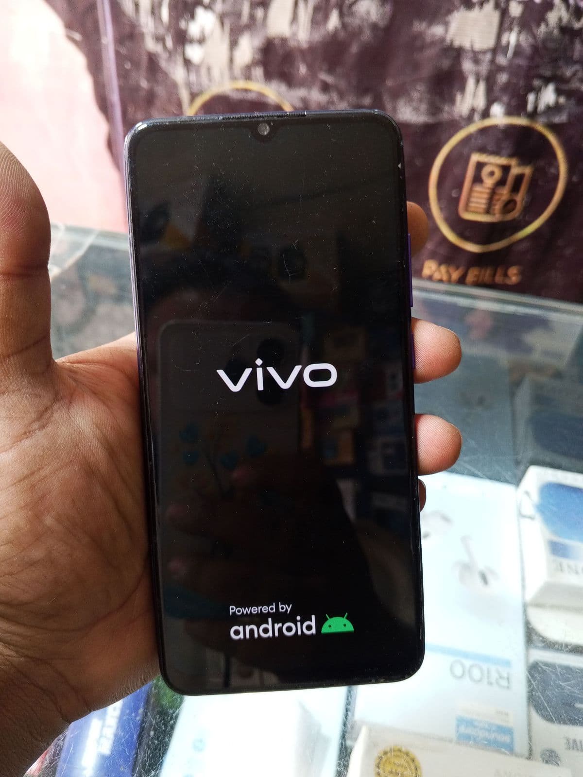 Vivo S1 Pro 8GB / 128GB in Jazzy Blue — photo 4