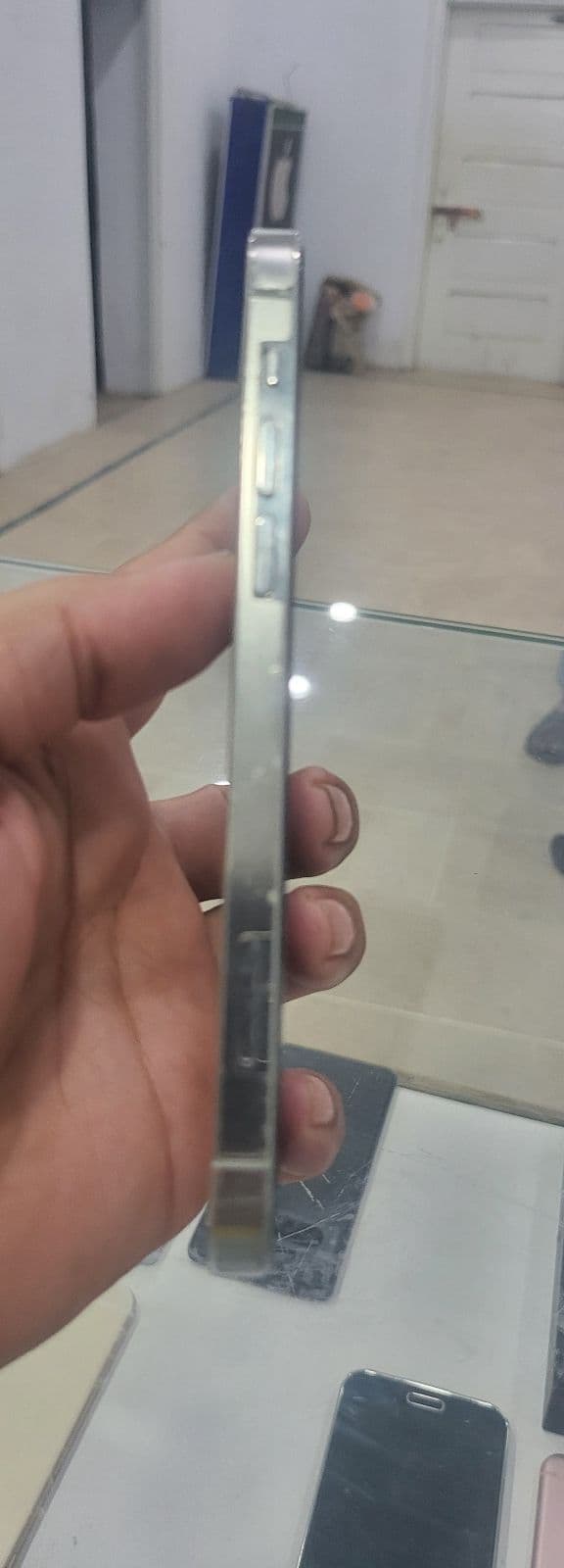 Apple iPhone 12 Pro 256GB in Silver — photo 3
