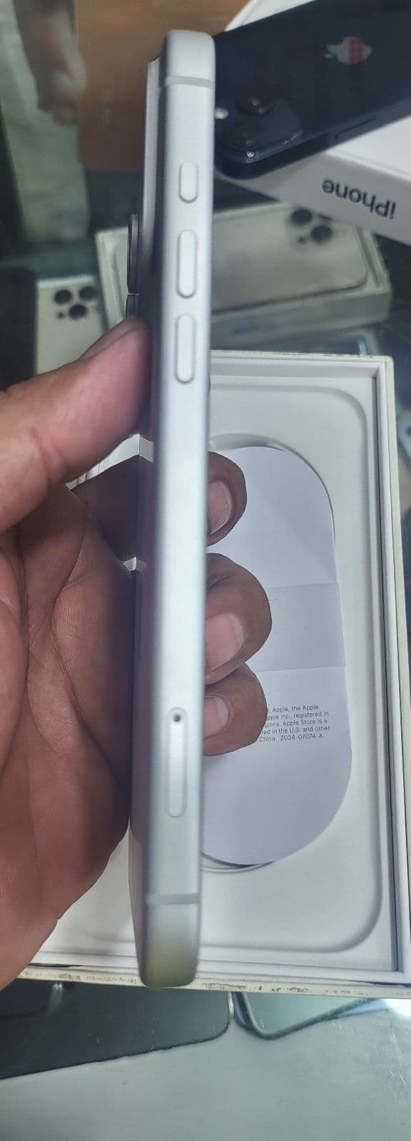 Apple iPhone 17 Pro Max 256GB in Silver — photo 2