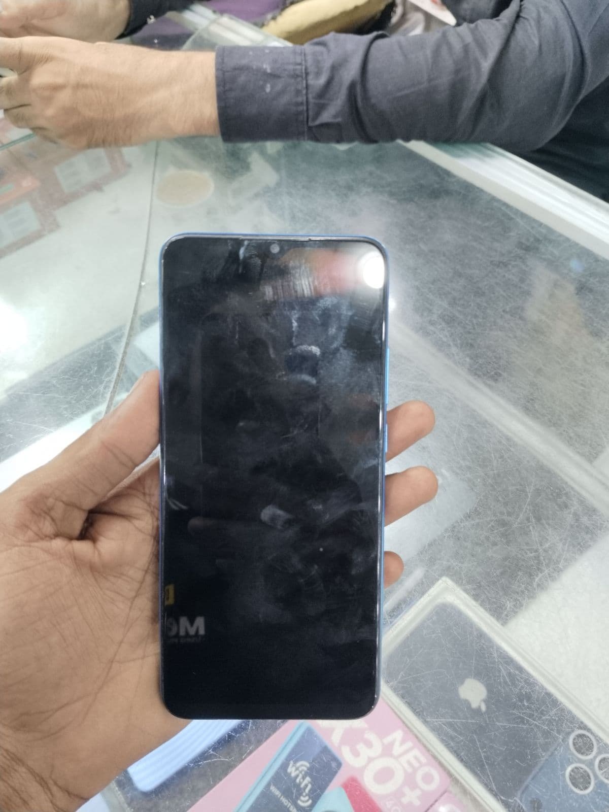 Oppo A16e 4GB / 64GB in Blue — photo 2