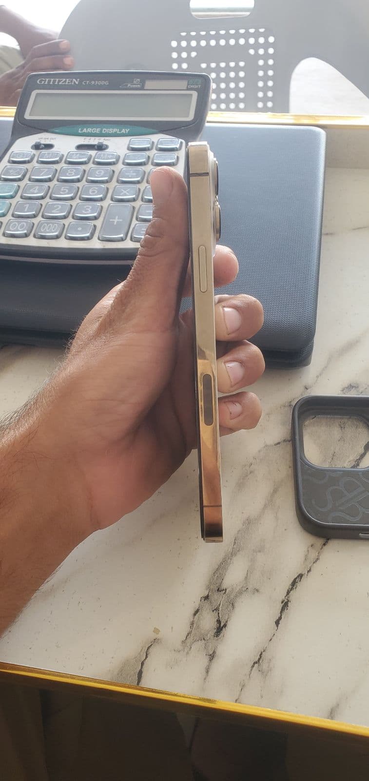 Apple iPhone 13 Pro Max 256GB in Gold — photo 3