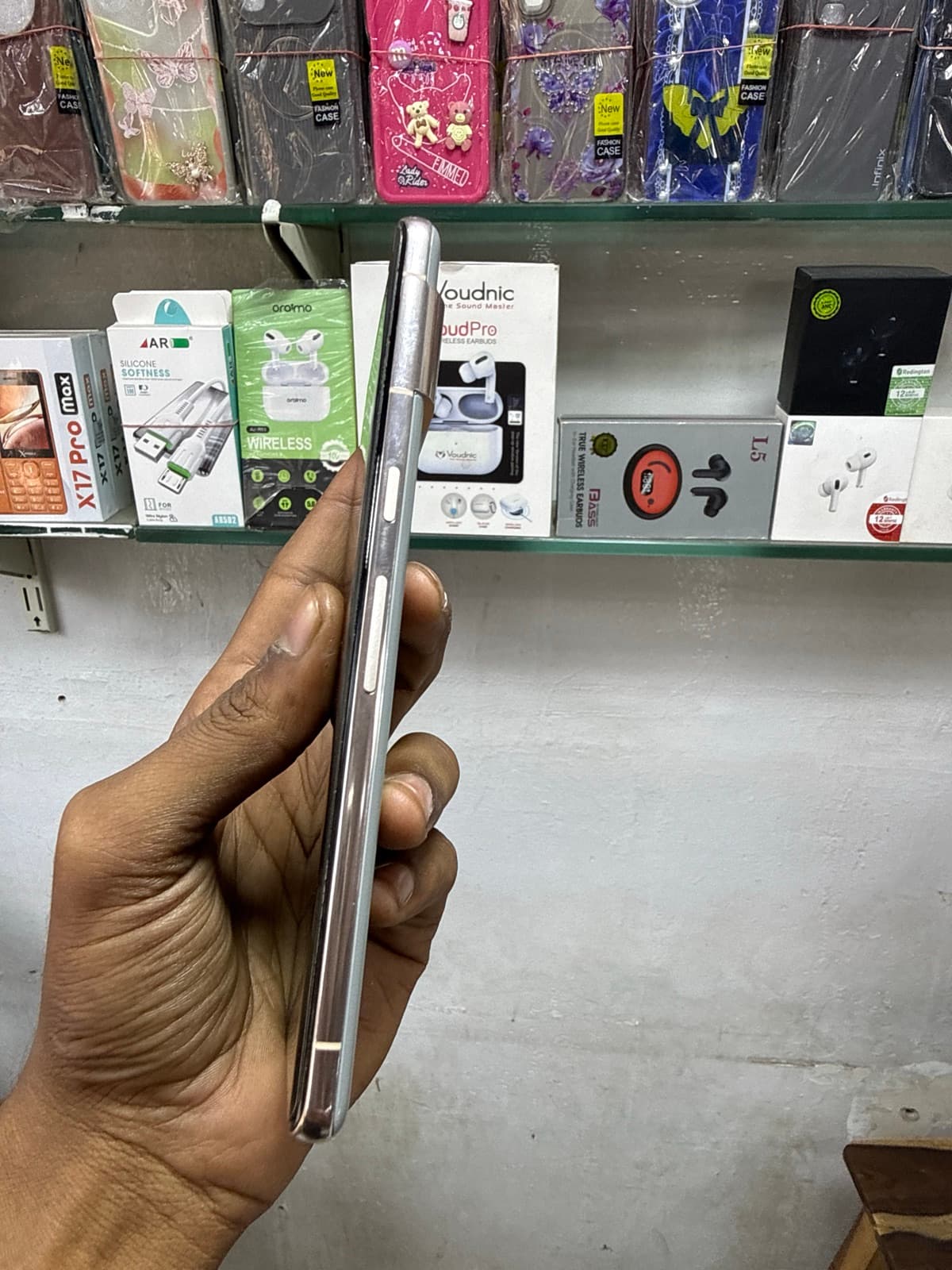 Google Pixel 7 Pro 12GB / 256GB in Hazel — photo 5