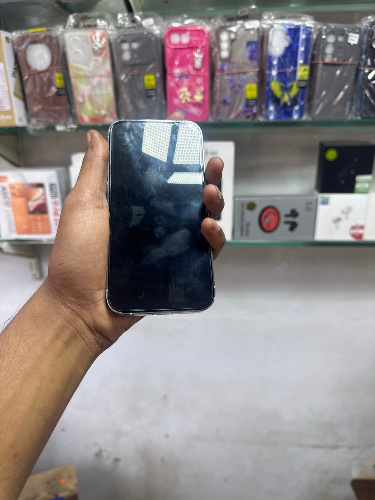 Apple iPhone 14 Pro 256GB in Silver — photo 2
