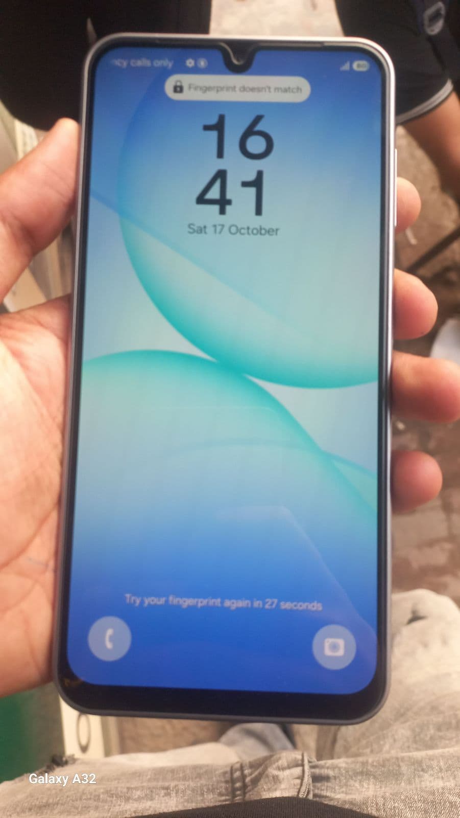 Samsung Galaxy A17 6GB / 128GB in Gray — photo 2