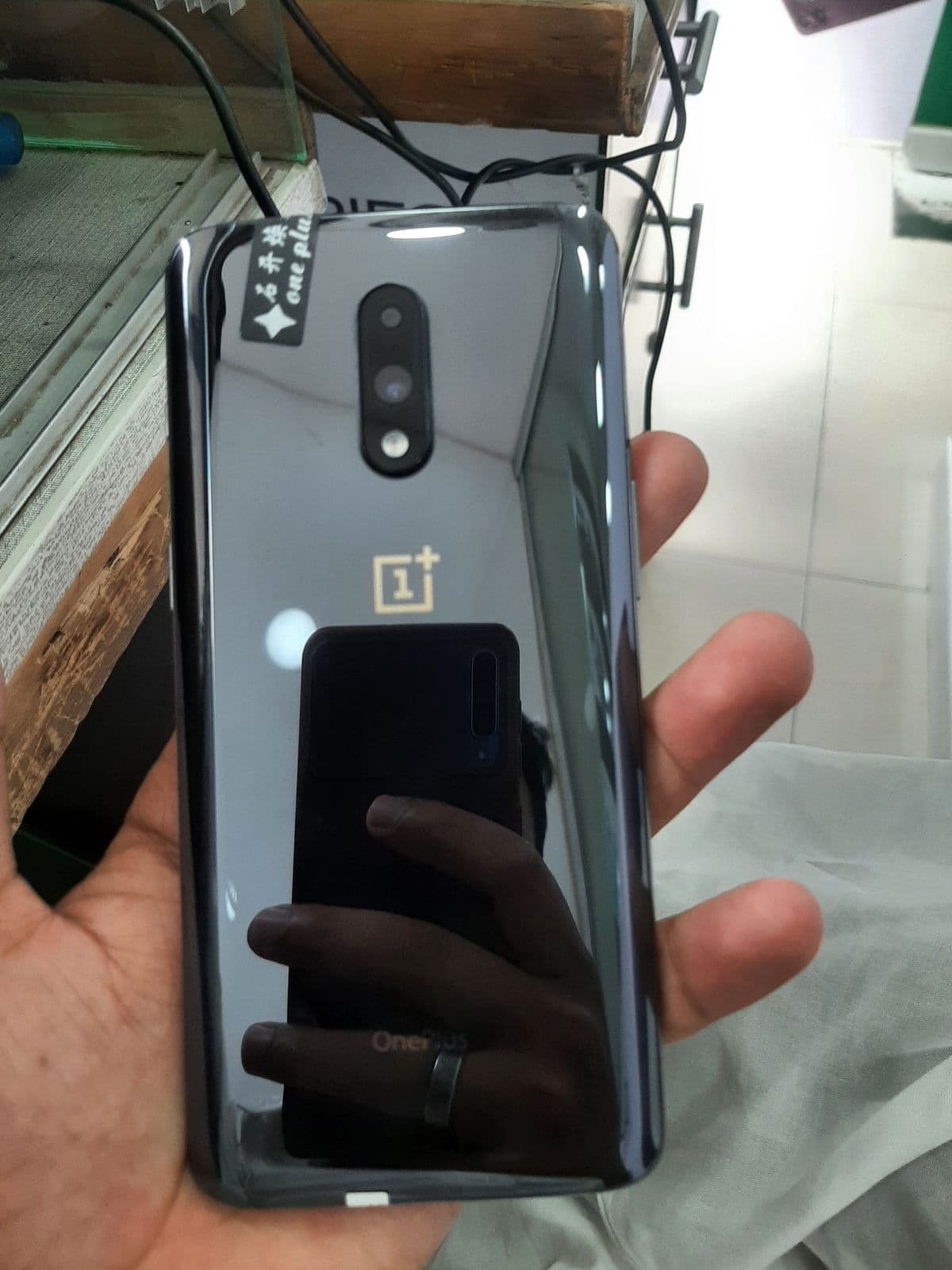 OnePlus 7 8GB / 256GB in Mirror Gray — photo 1