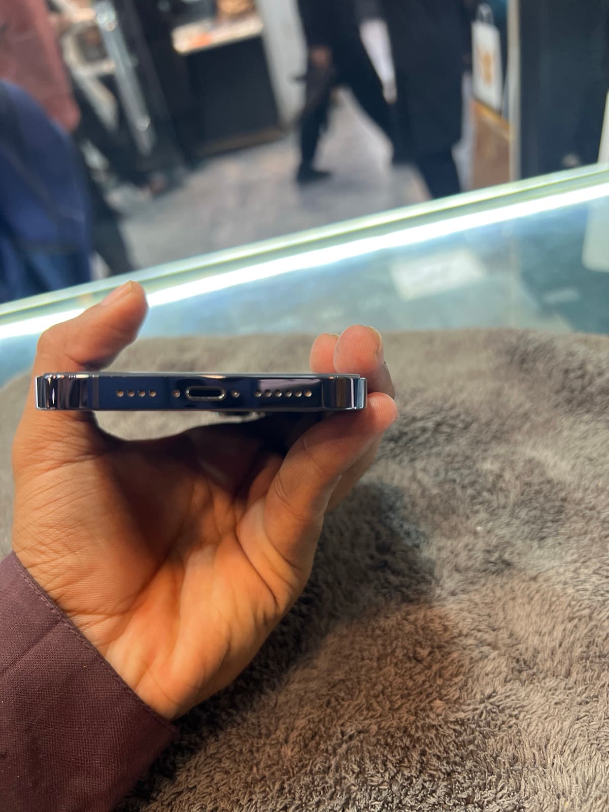 Apple iPhone 14 Pro Max 128GB in Deep Purple — photo 5