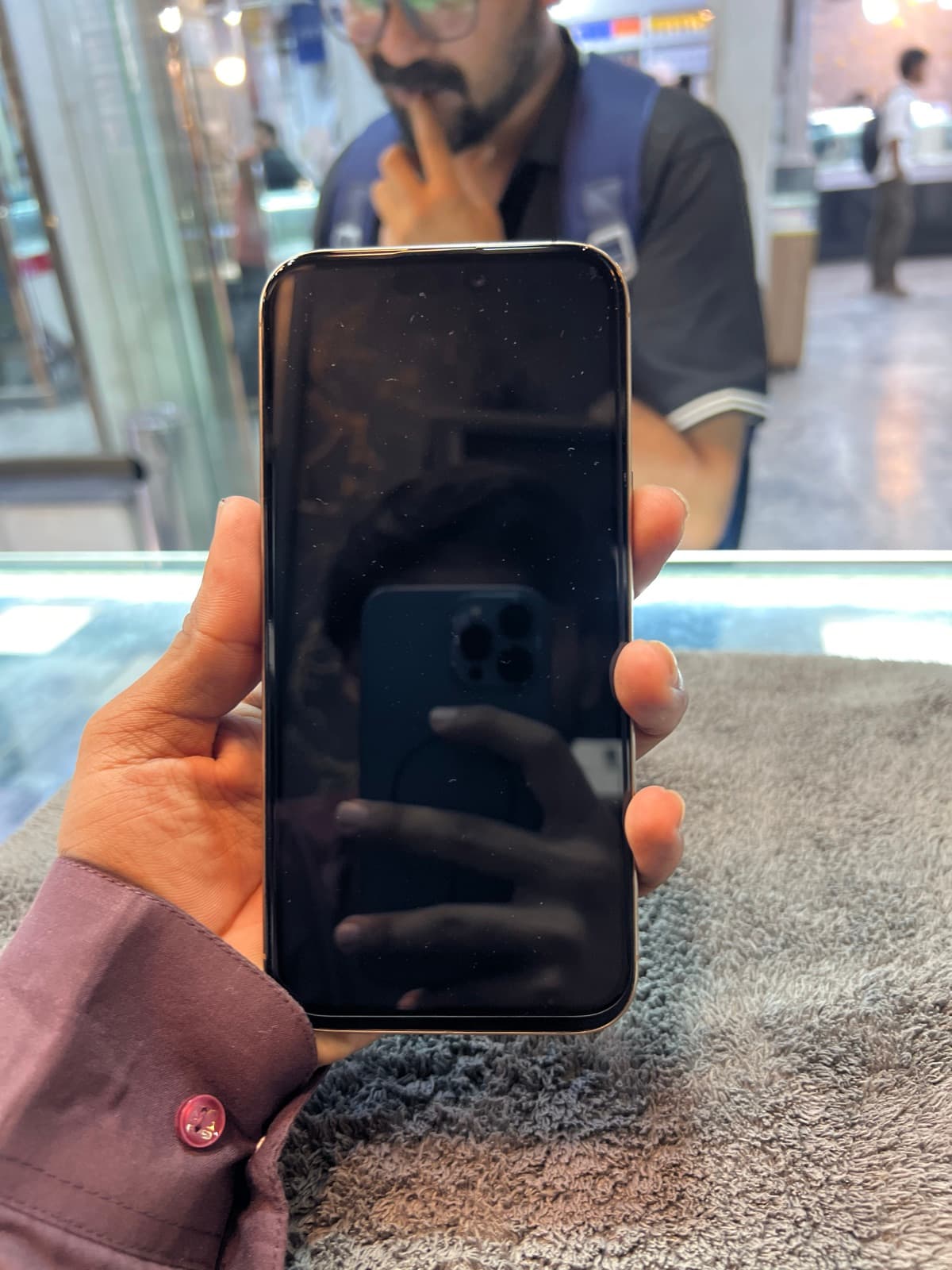 Apple iPhone 16 Pro Max 256GB in Desert Titanium — photo 2