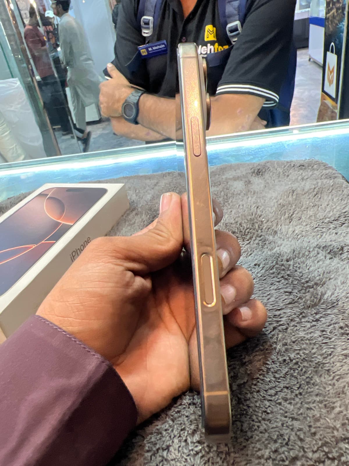 Apple iPhone 16 Pro Max 256GB in Desert Titanium — photo 5