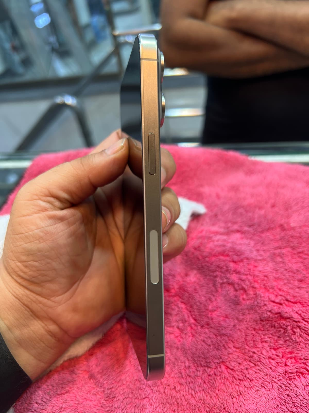 Apple iPhone 15 Pro Max 256GB in Natural Titanium — photo 4