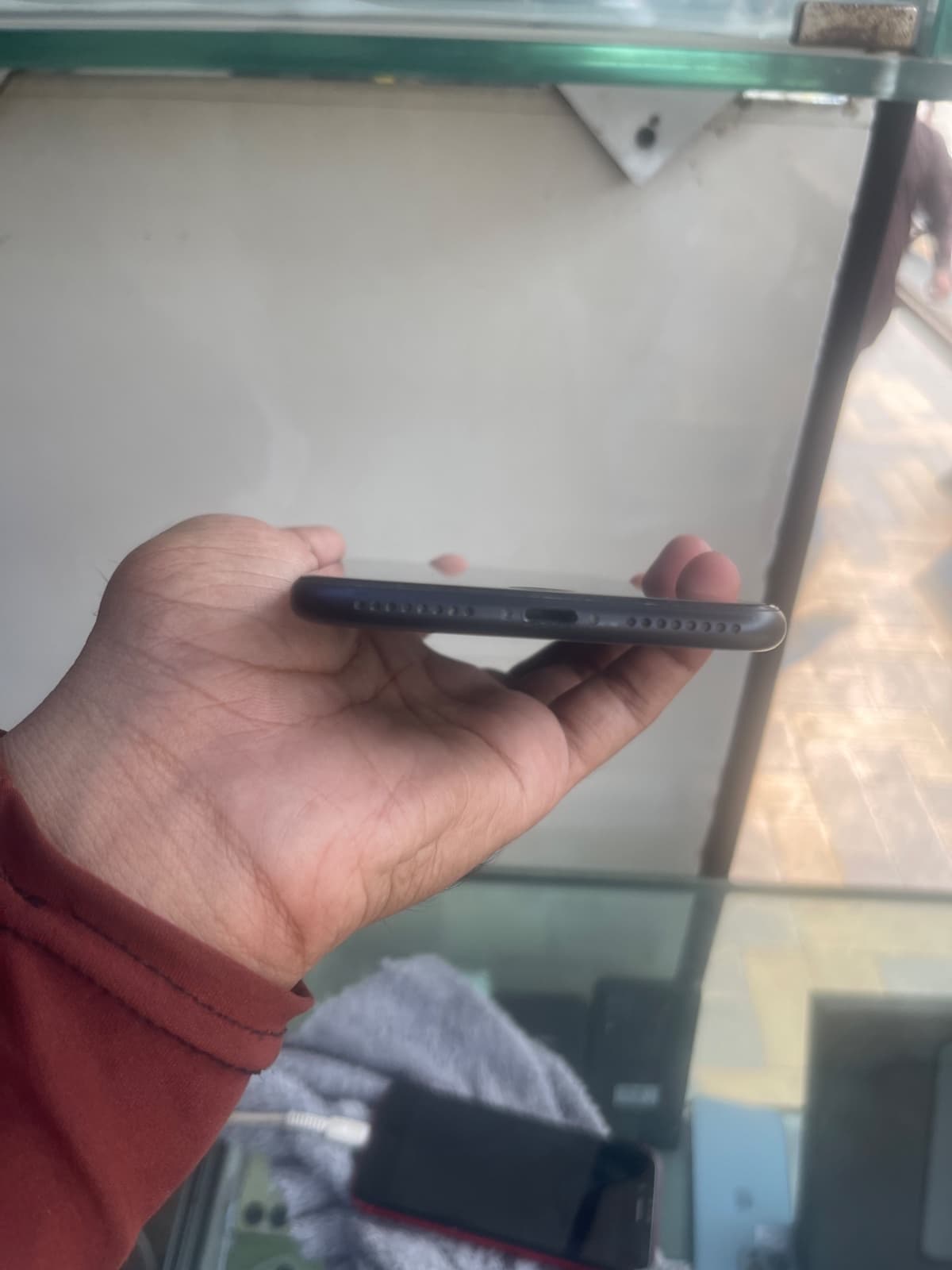 Apple iPhone 7 Plus 32GB in Black — photo 3