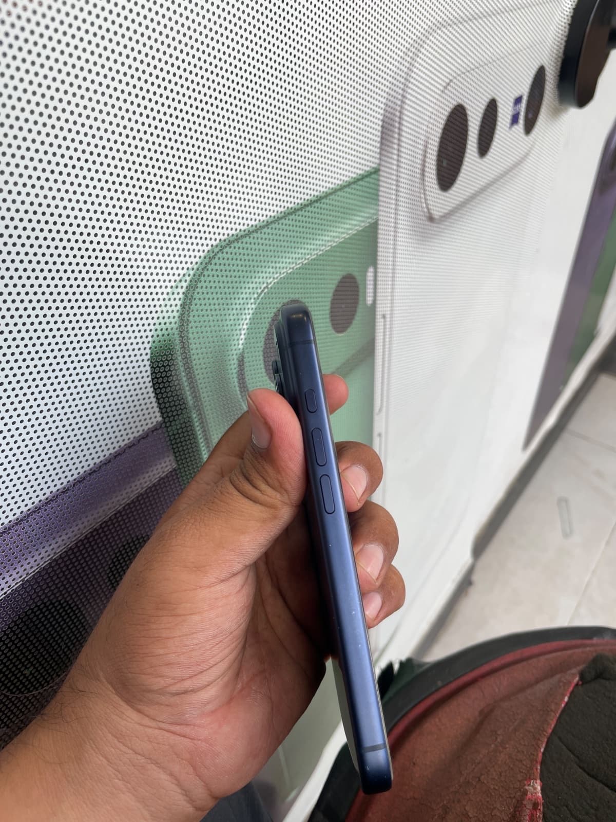 Apple iPhone 17 Pro 256GB in Deep Blue — photo 3