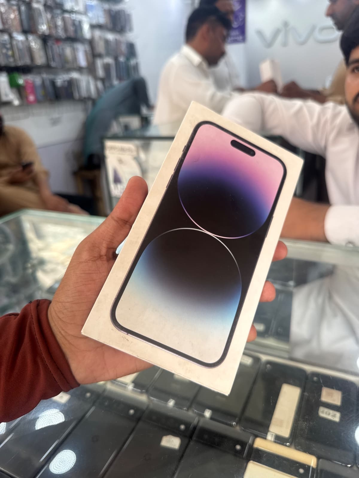 Apple iPhone 14 Pro Max 256GB in Deep Purple — photo 2