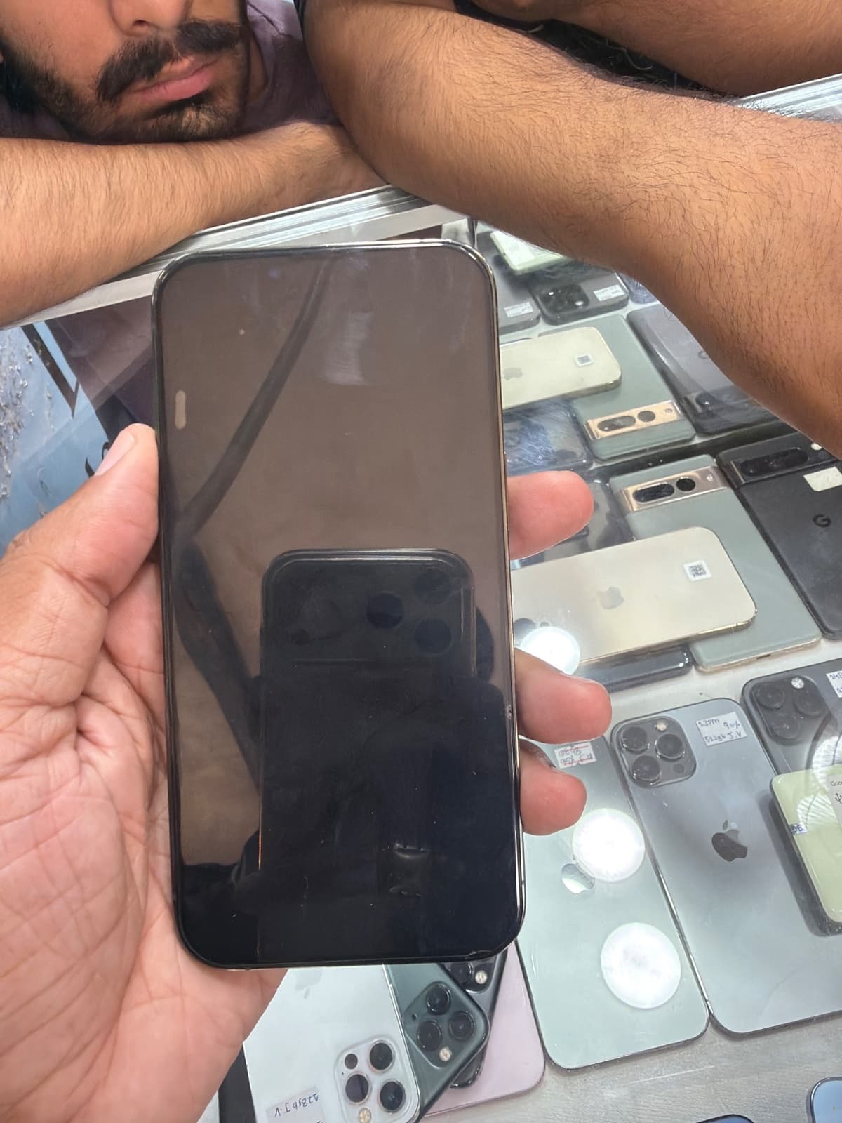 Apple iPhone 13 Pro 128GB in Alpine Green — photo 2