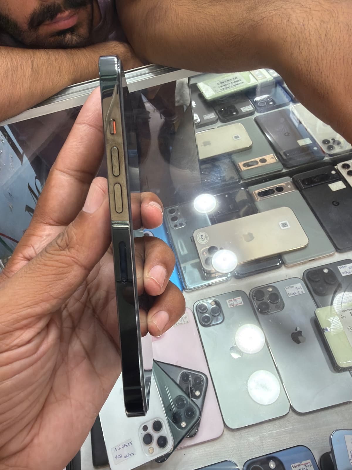 Apple iPhone 13 Pro 128GB in Alpine Green — photo 3
