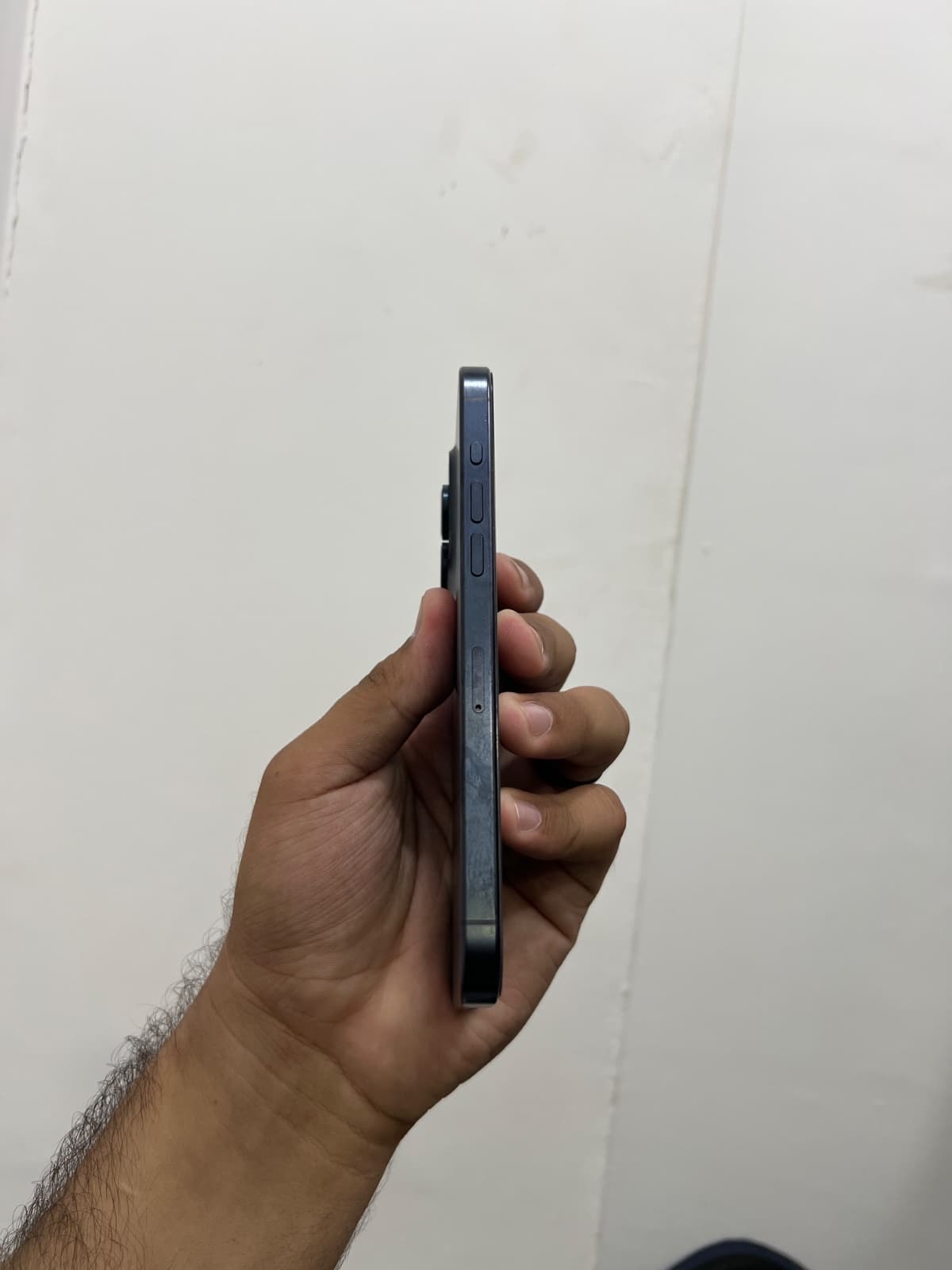 Apple iPhone 15 Pro Max 256GB in Blue Titanium — photo 3