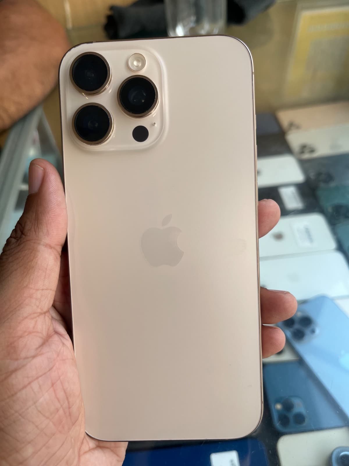 Apple iPhone 16 Pro Max 256GB in Desert Titanium — photo 5