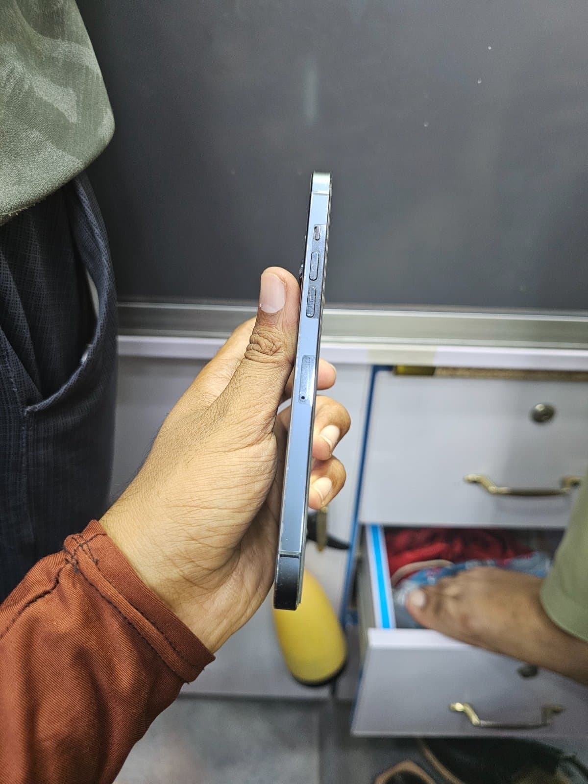Apple iPhone 12 Pro Max 512GB in Pacific Blue — photo 3