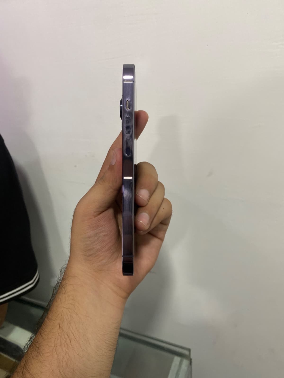 Apple iPhone 14 Pro 128GB in Deep Purple — photo 2