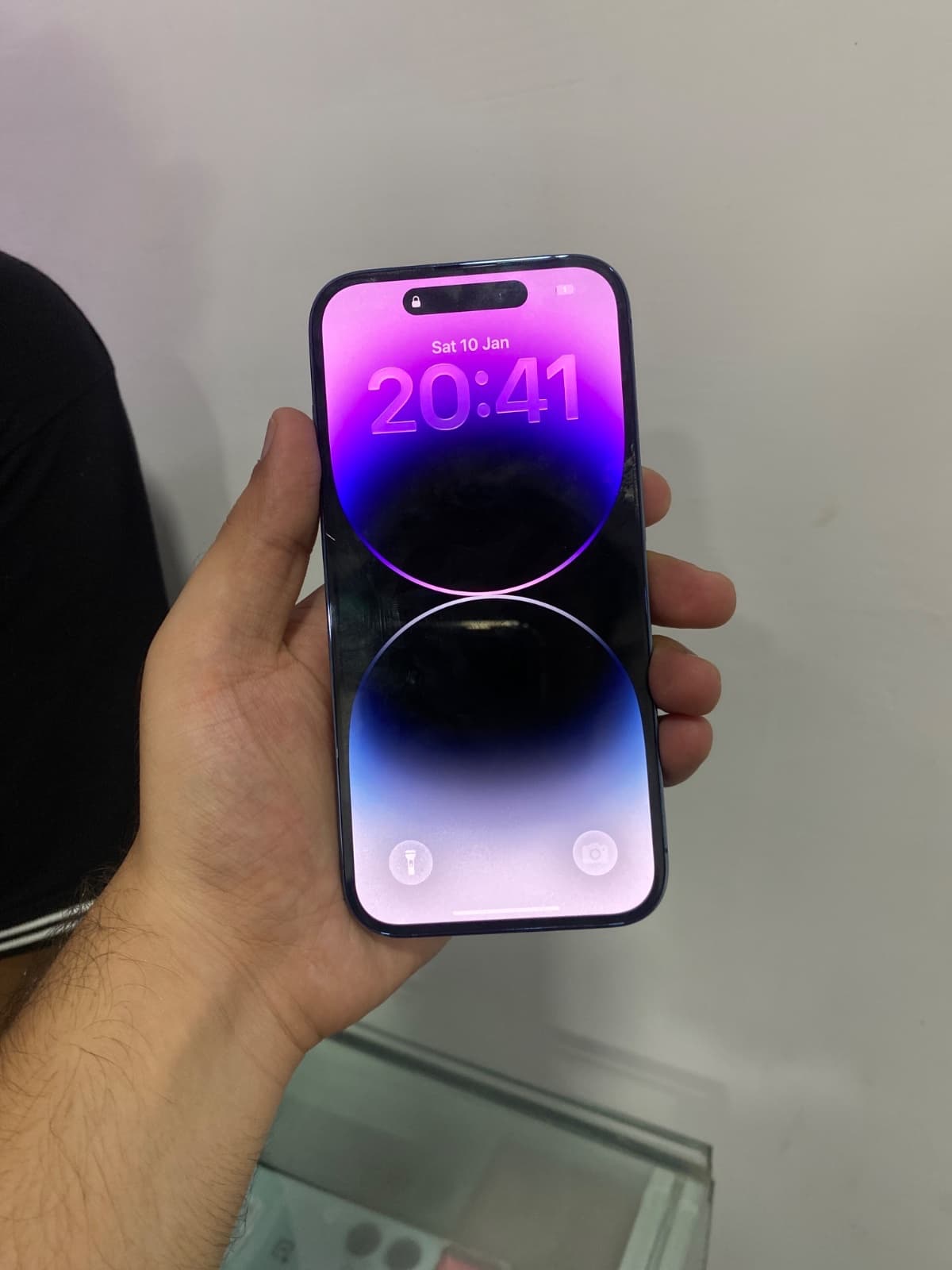 Apple iPhone 14 Pro 128GB in Deep Purple — photo 3