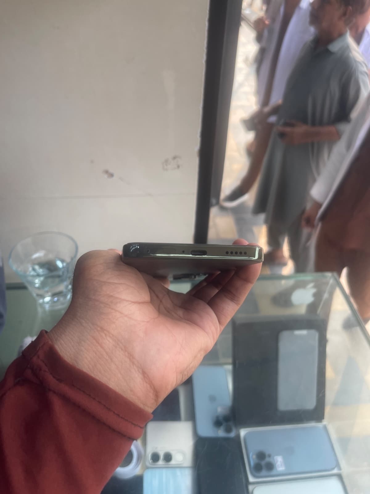 Vivo Y400 5G 8GB / 256GB in Olive Green — photo 3