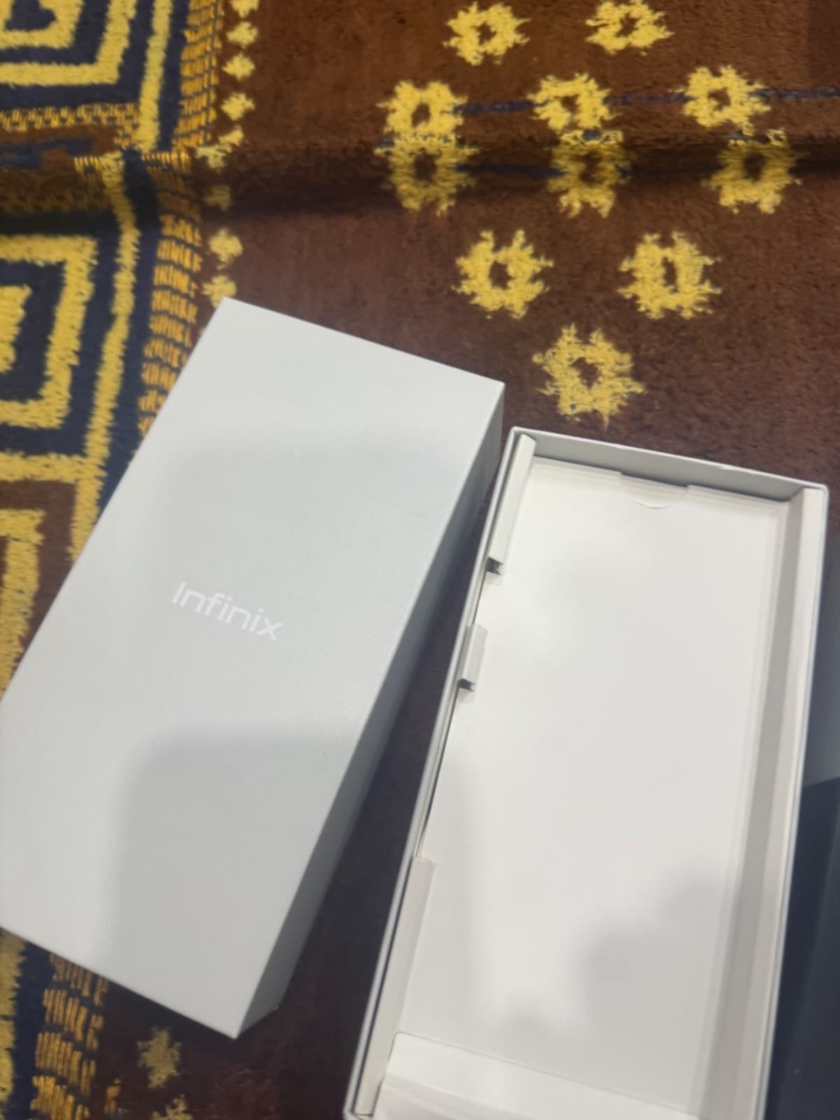 Infinix Note Edge 8GB / 128GB in Lunar Titanium — photo 3