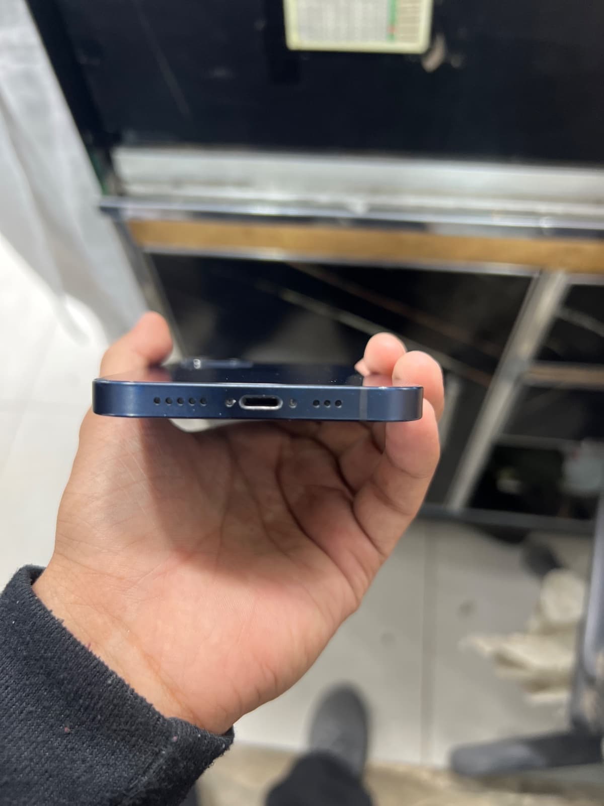Apple iPhone 12 64GB in Blue — photo 4