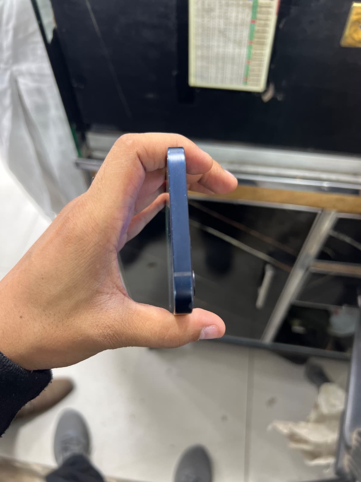 Apple iPhone 12 64GB in Blue — photo 5