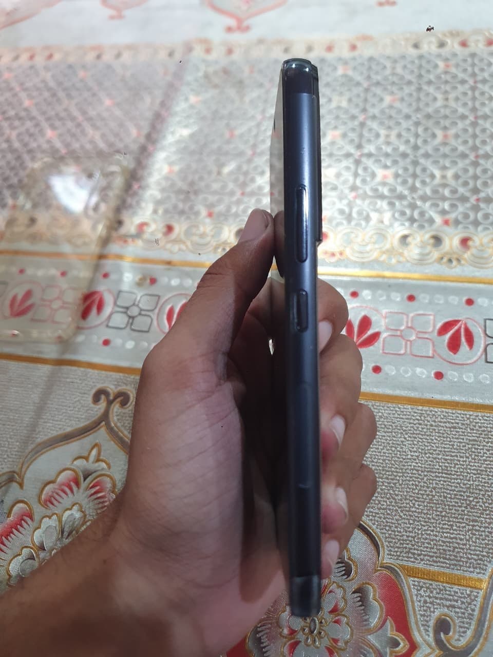 Samsung Galaxy S22 8GB / 128GB in Phantom Black — photo 5