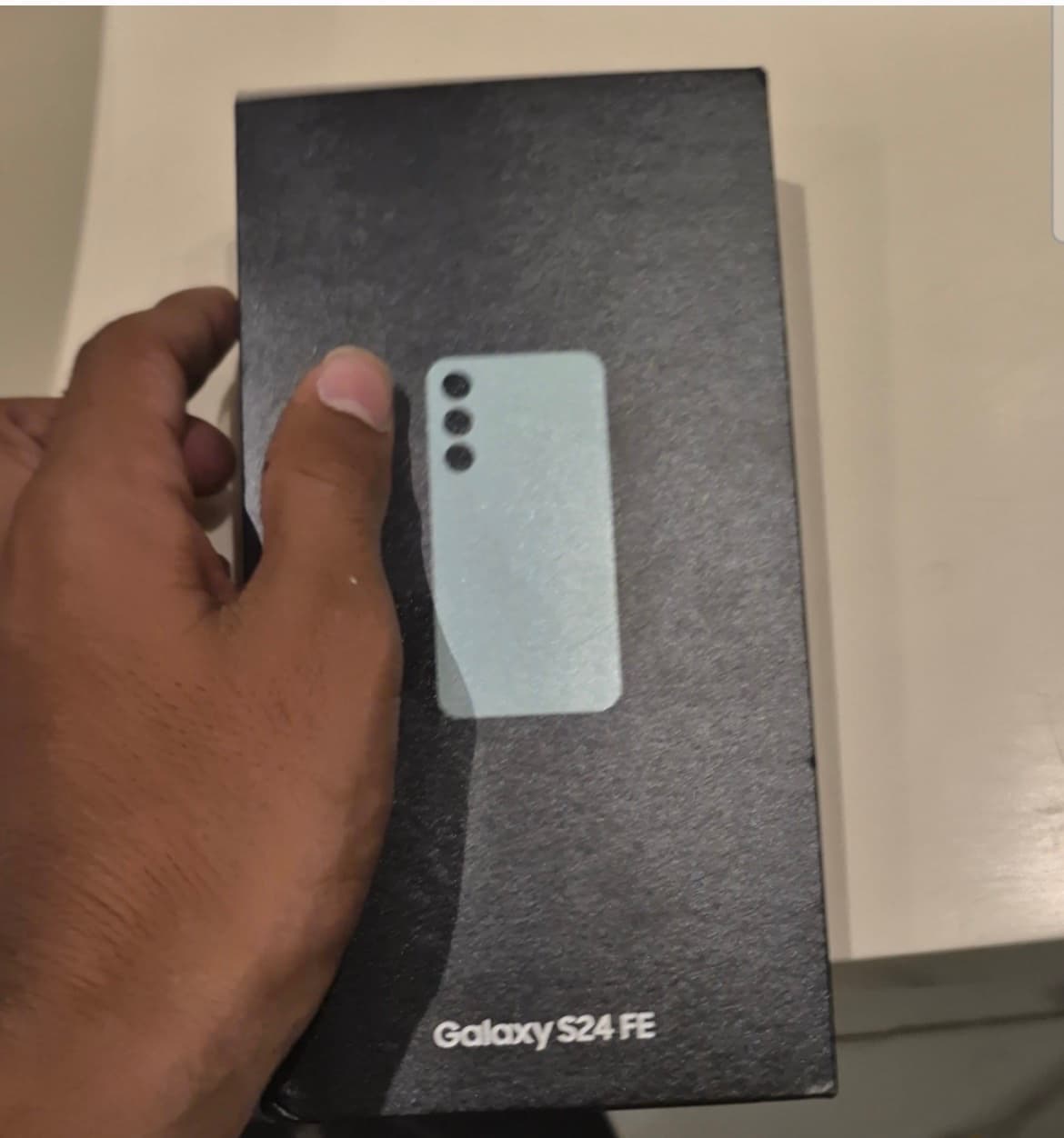 Samsung Galaxy S24 FE 8GB / 256GB in Mint — photo 1