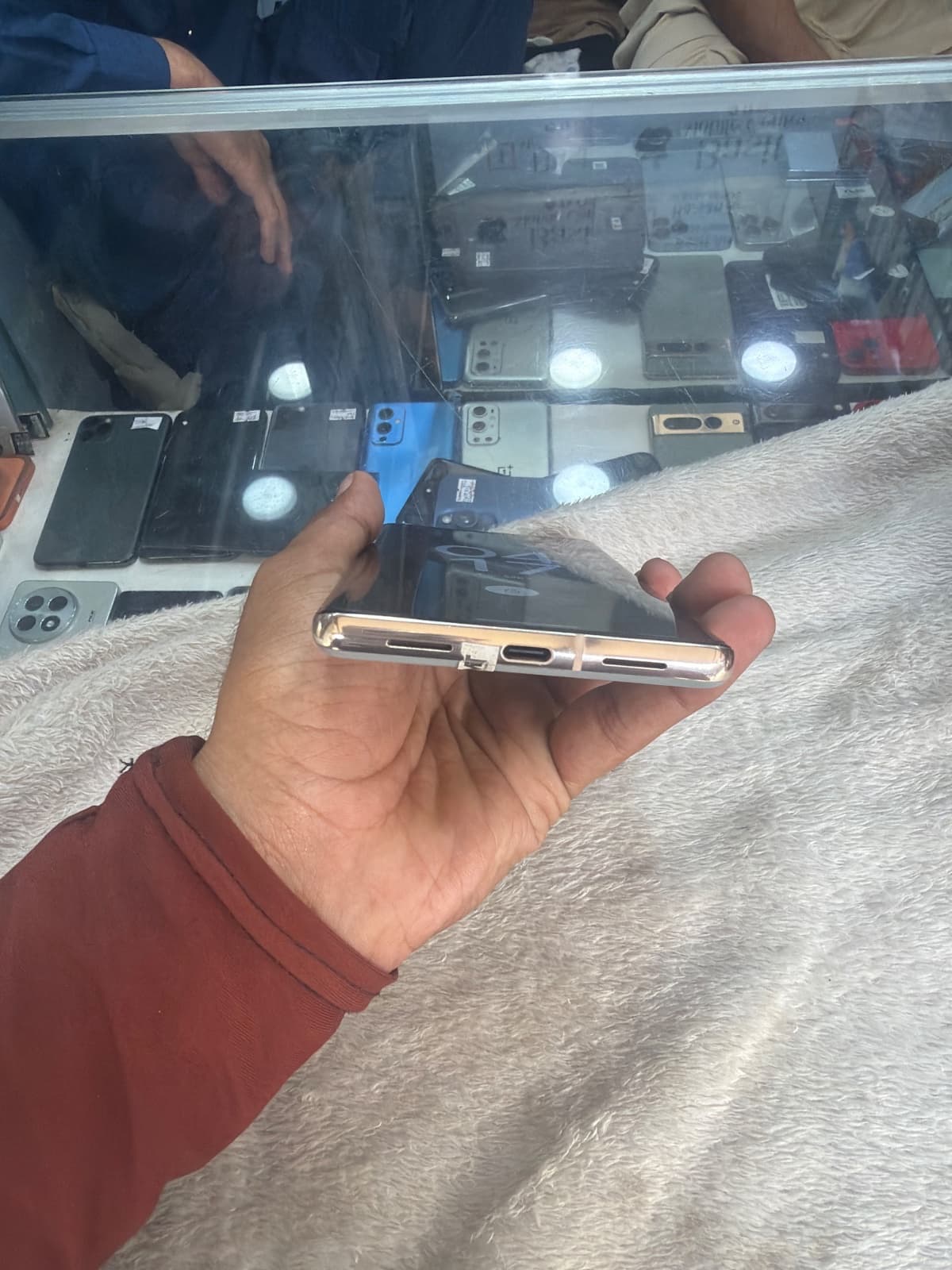Google Pixel 7 Pro 12GB / 256GB in Hazel — photo 5