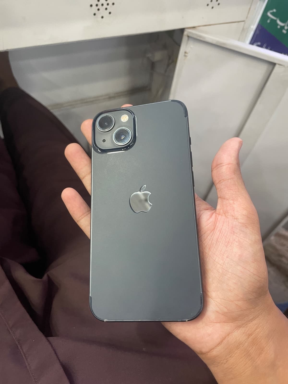 iPhone 13 · 128GB