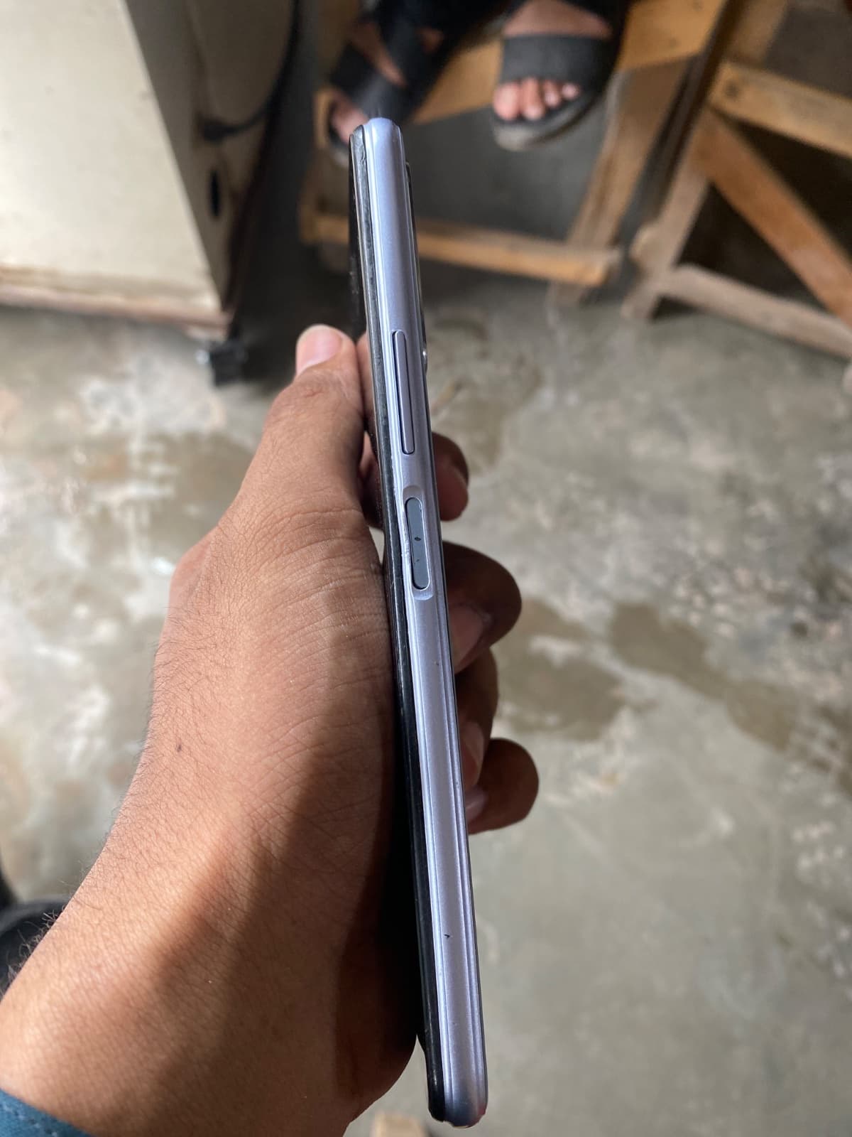 Vivo Y12 3GB / 32GB in Aqua Blue — photo 2