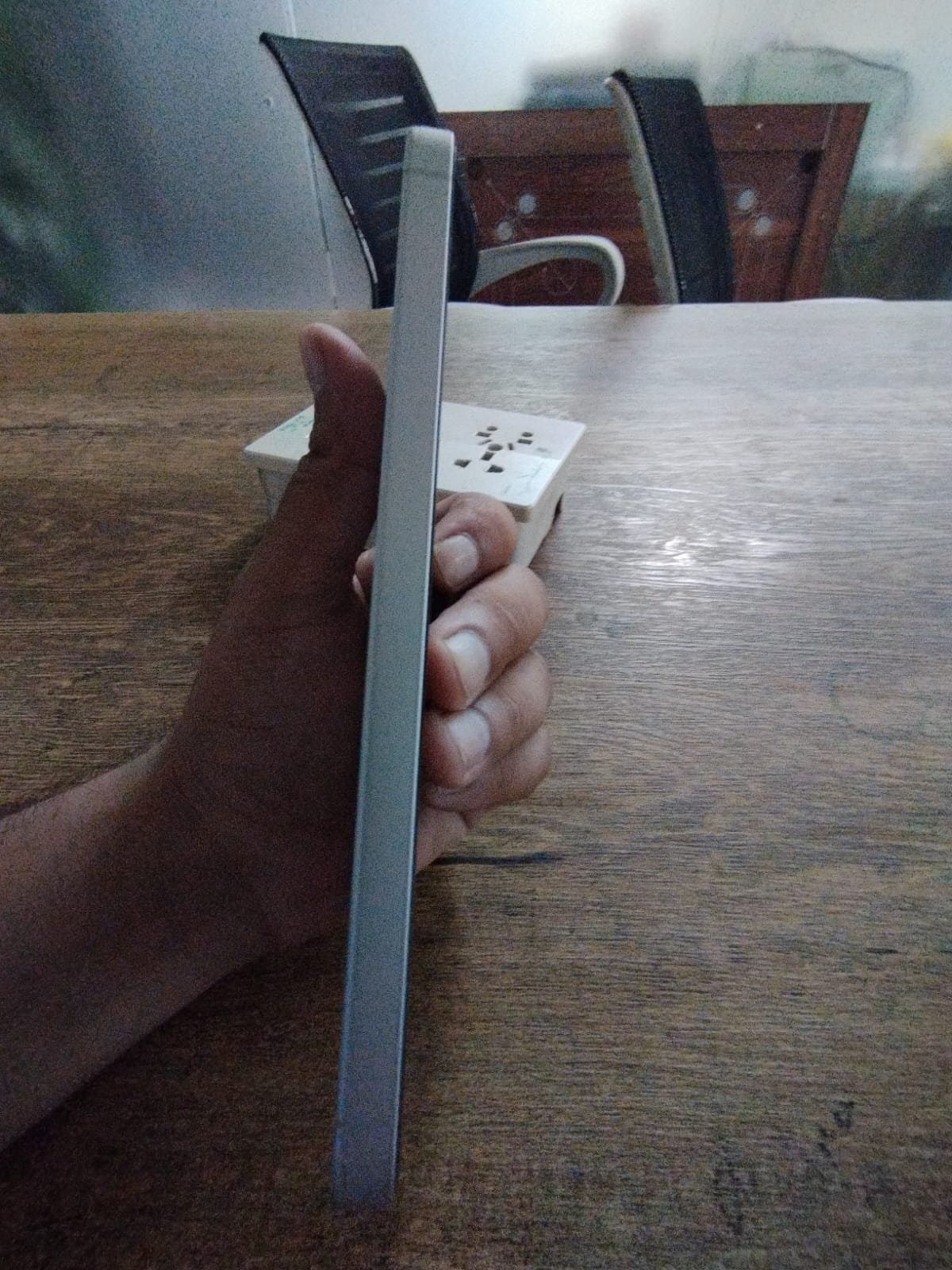 Samsung Galaxy S25 FE 8GB / 256GB in White — photo 5