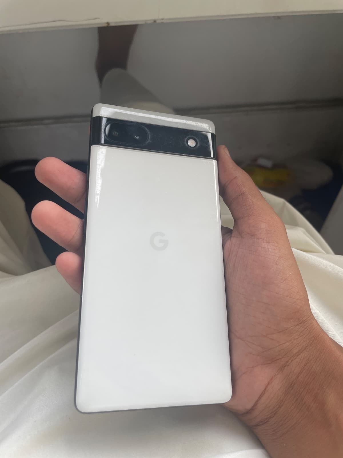 Google Pixel 6a 6GB / 128GB in Chalk — photo 2