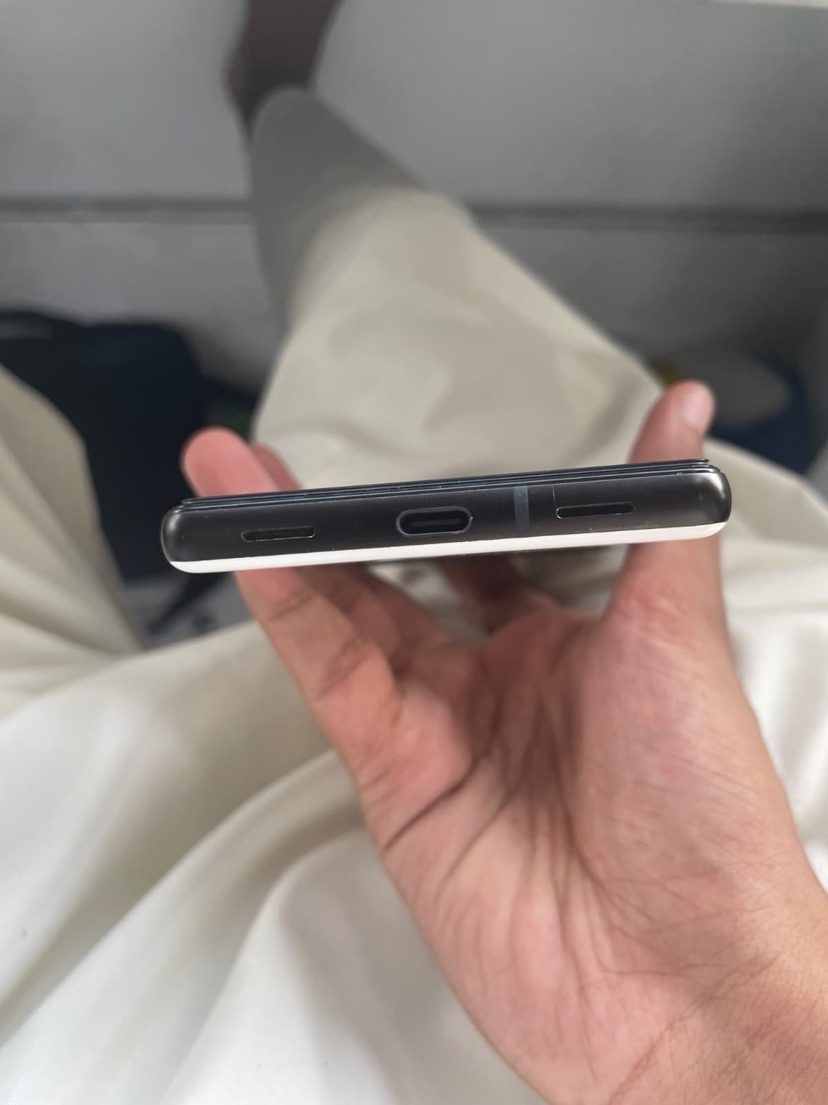 Google Pixel 6a 6GB / 128GB in Chalk — photo 5
