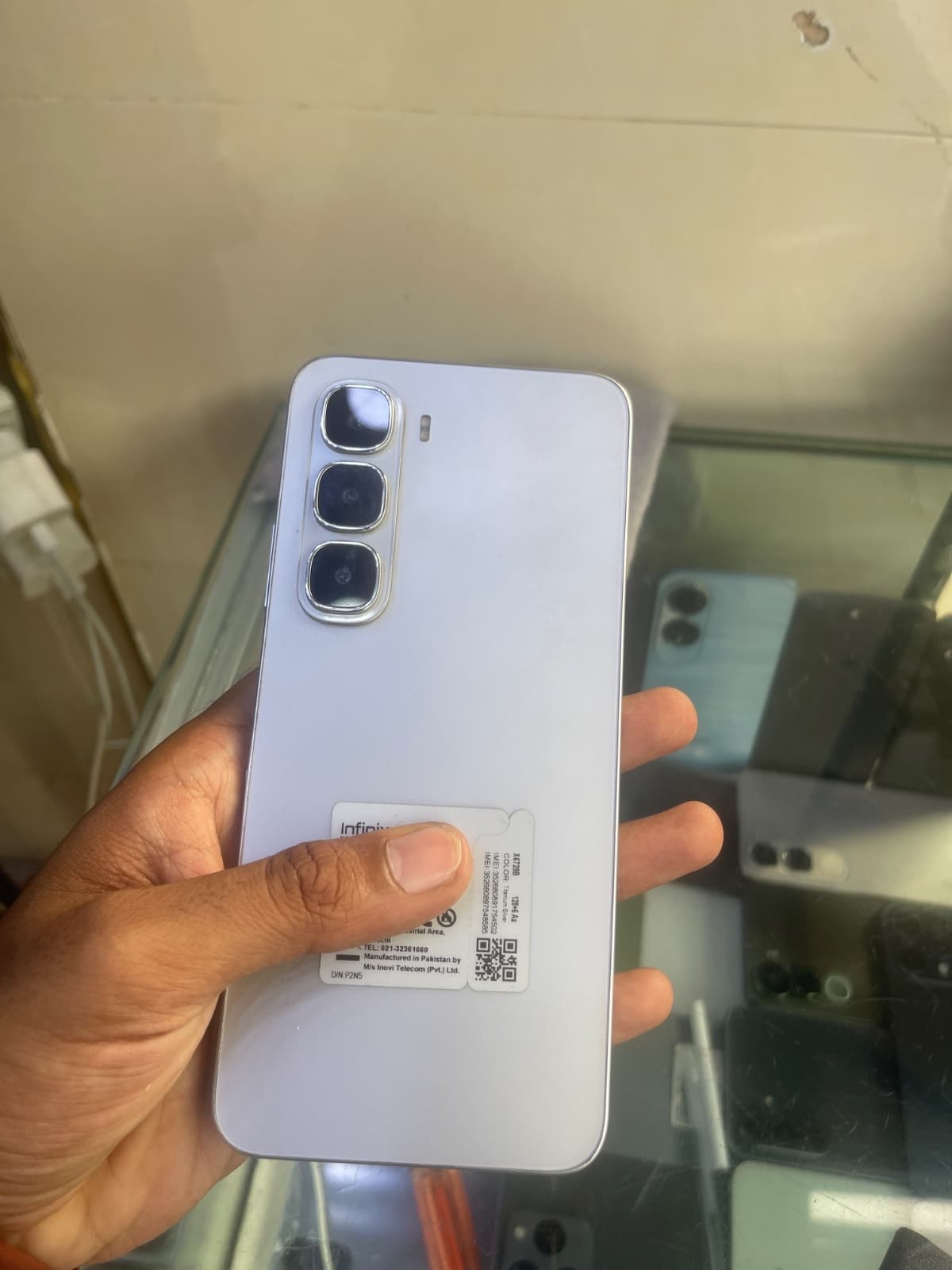 Infinix Hot 60i · 6GB / 128GB