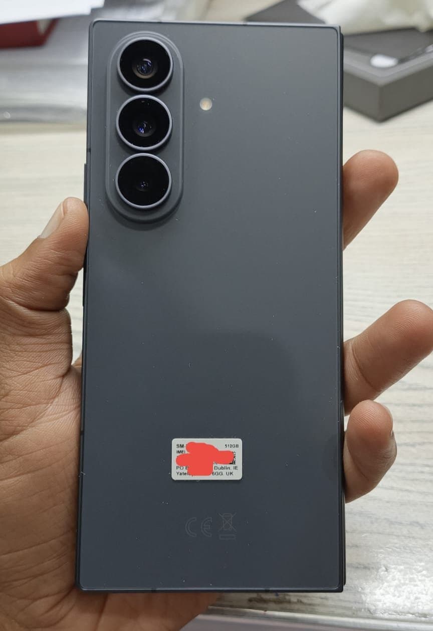 Galaxy Z Fold 8 Ultra · 12GB/512GB
